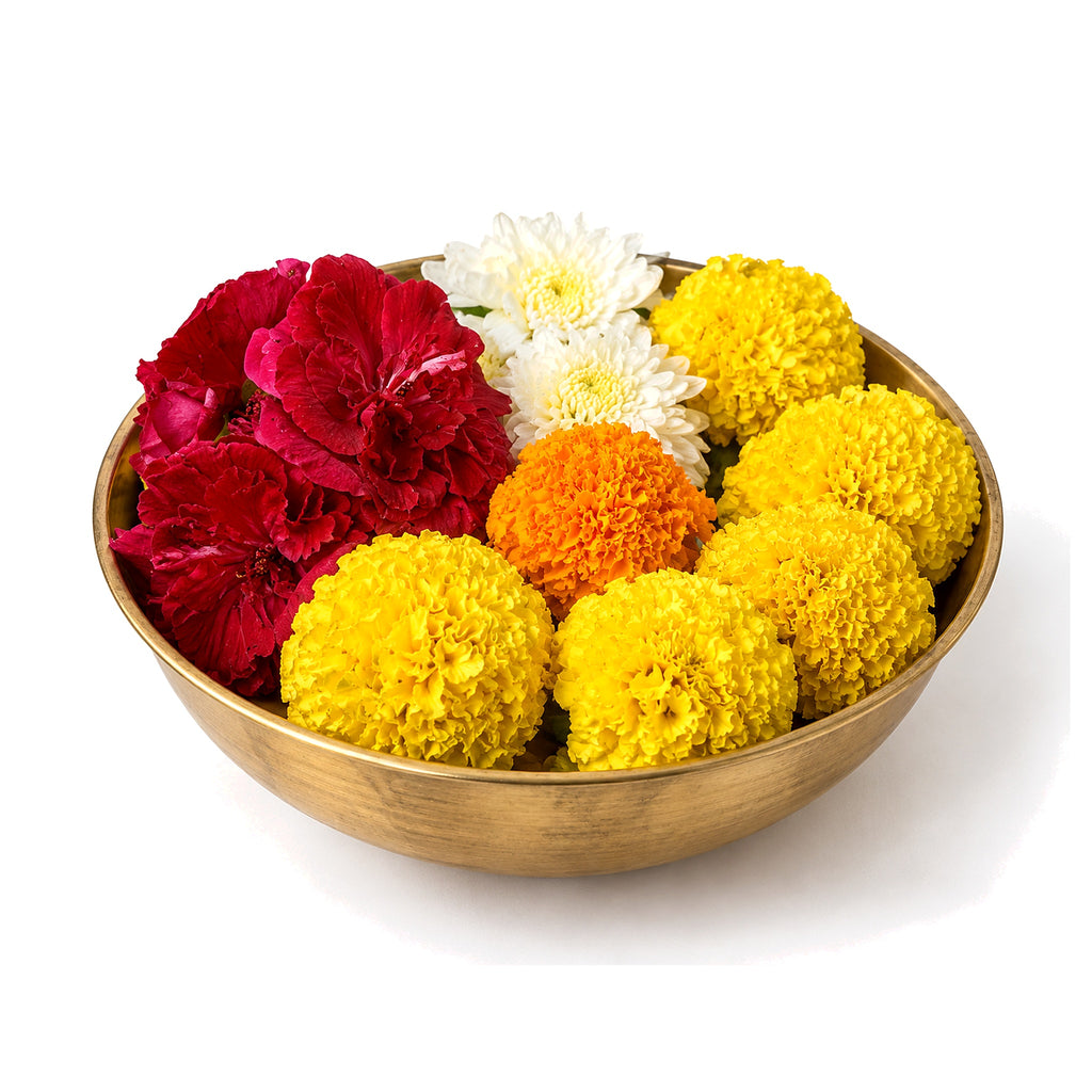 Fresh Mixed Flowers - Rose, Marigold & Chrysanthemum | 70 g